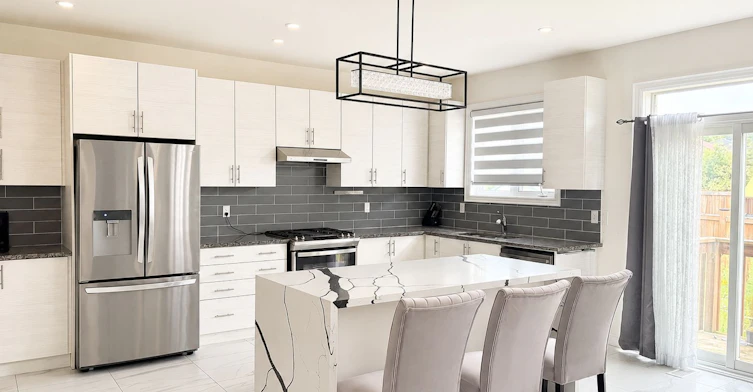 8 Pearl Street, Wasaga Beach, ON, L9Z 0G9 - 13