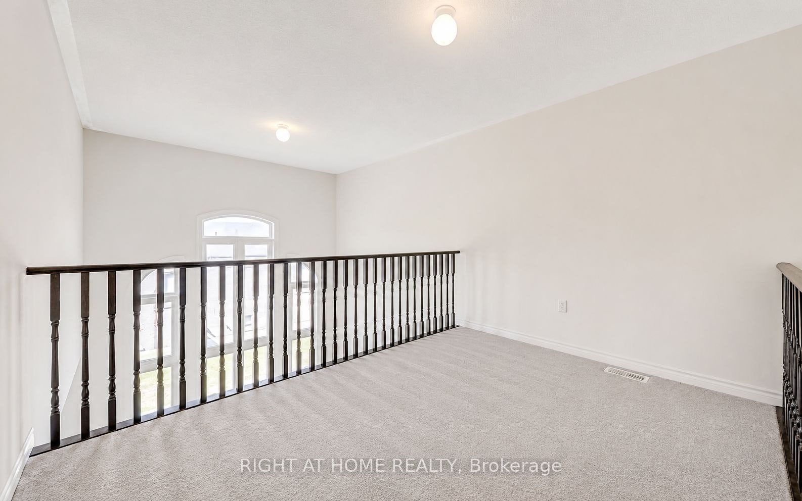8 Pearl Street, Wasaga Beach, ON, L9Z 0G9 - 24