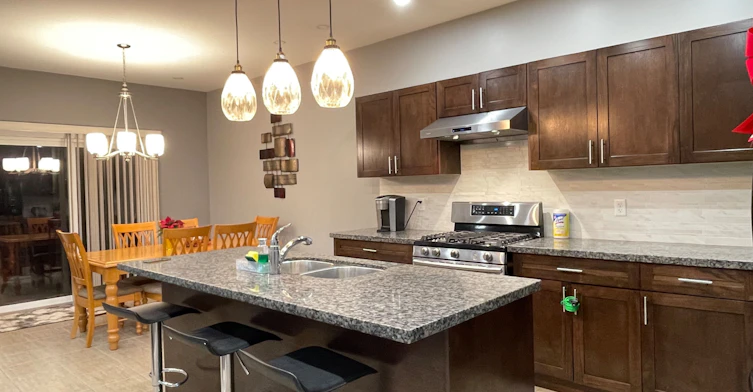 MAIN-26 Greenwich Street, Barrie, ON, L4N 9L7