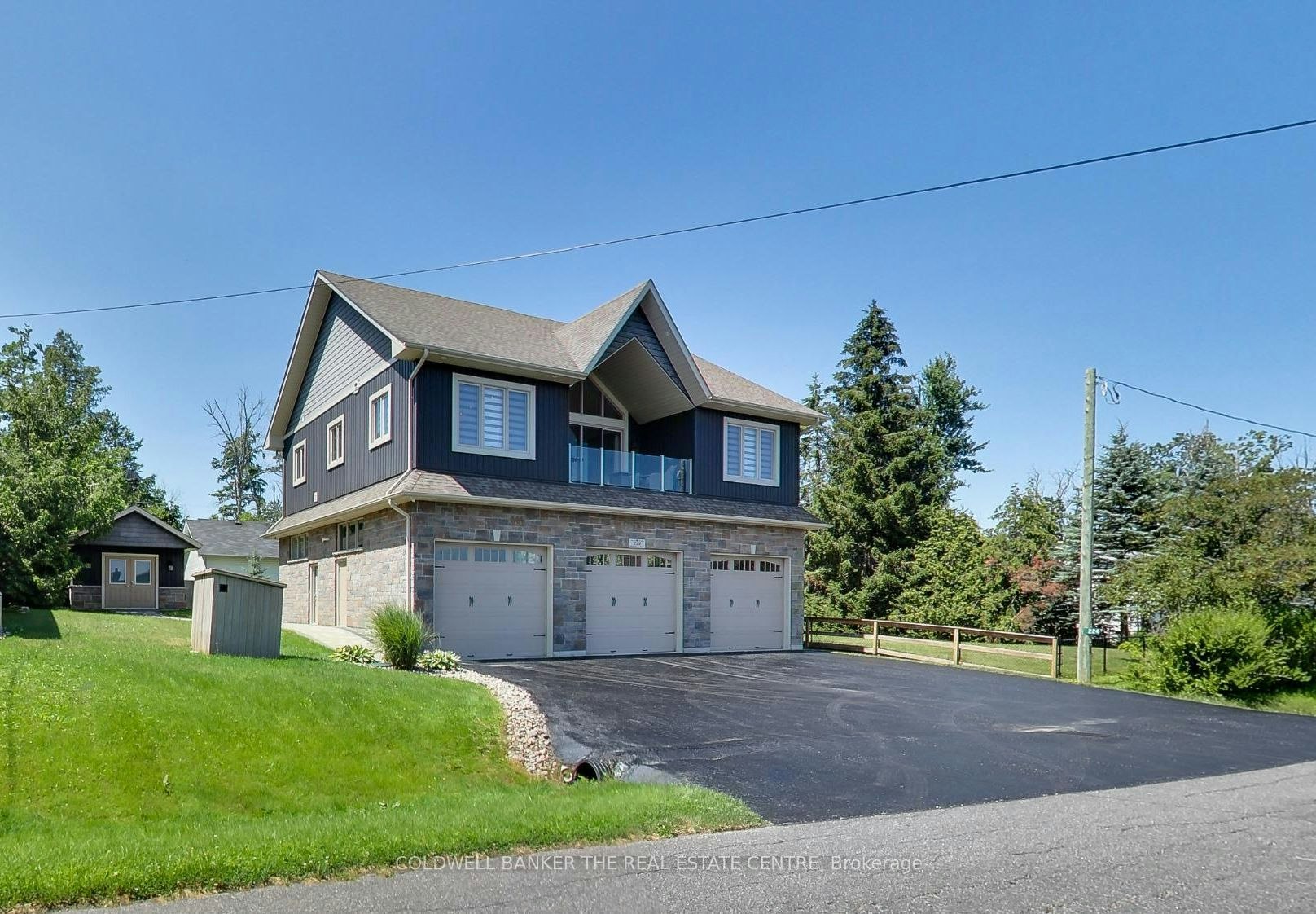 224 Lakeshore Road E, Oro-Medonte, ON, L0L 2E0