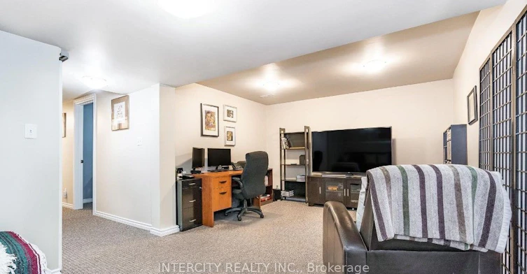 79 Kinzie Lane, Barrie, ON, L4M 5Z8 - 5