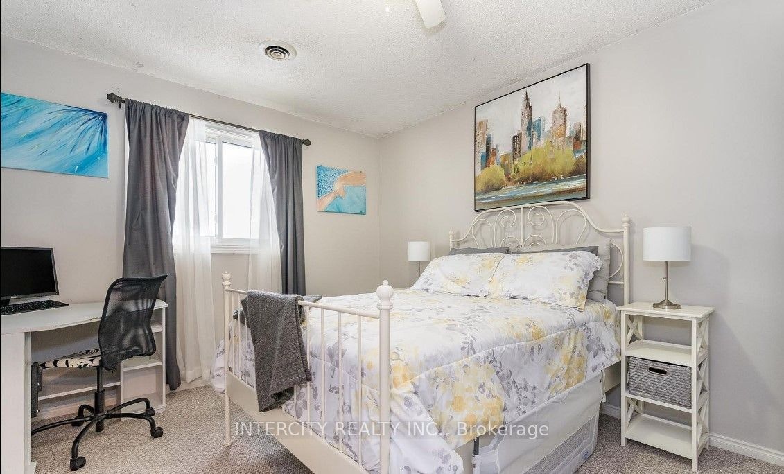 79 Kinzie Lane, Barrie, ON, L4M 5Z8 - 7