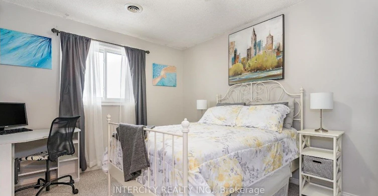79 Kinzie Lane, Barrie, ON, L4M 5Z8 - 7