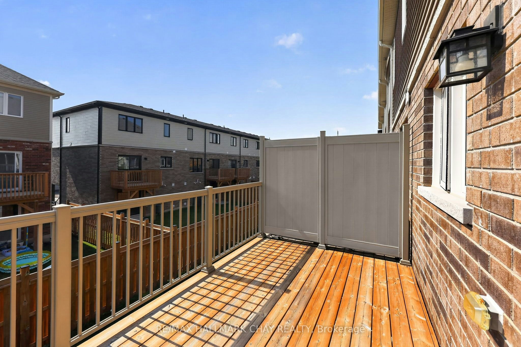 11 Pumpkin Corner Crescent, Barrie, ON, L9J 0T5 - 11