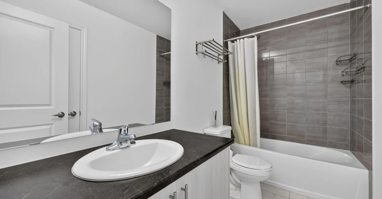 11 Pumpkin Corner Crescent, Barrie, ON, L9J 0T5 - 19