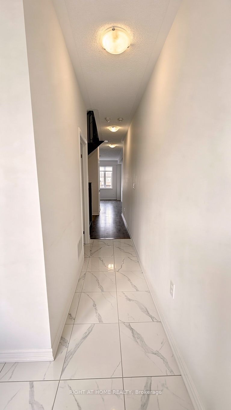 17 Rochester Drive, Barrie, ON, L9S 2Z8 - 4