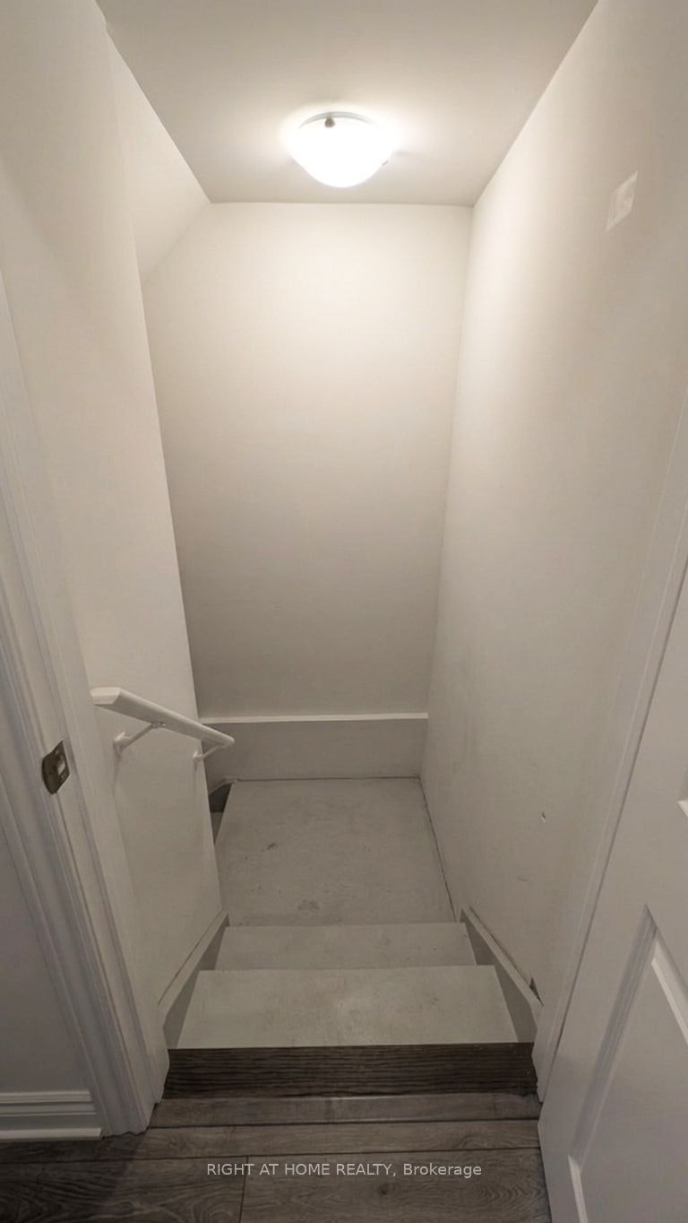 17 Rochester Drive, Barrie, ON, L9S 2Z8 - 20