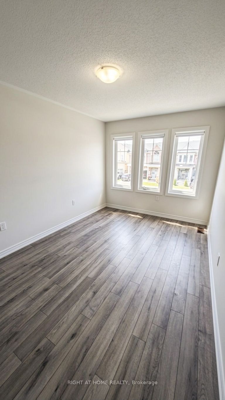 17 Rochester Drive, Barrie, ON, L9S 2Z8 - 19