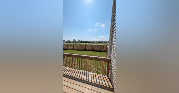 17 Rochester Drive, Barrie, ON, L9S 2Z8 - 2