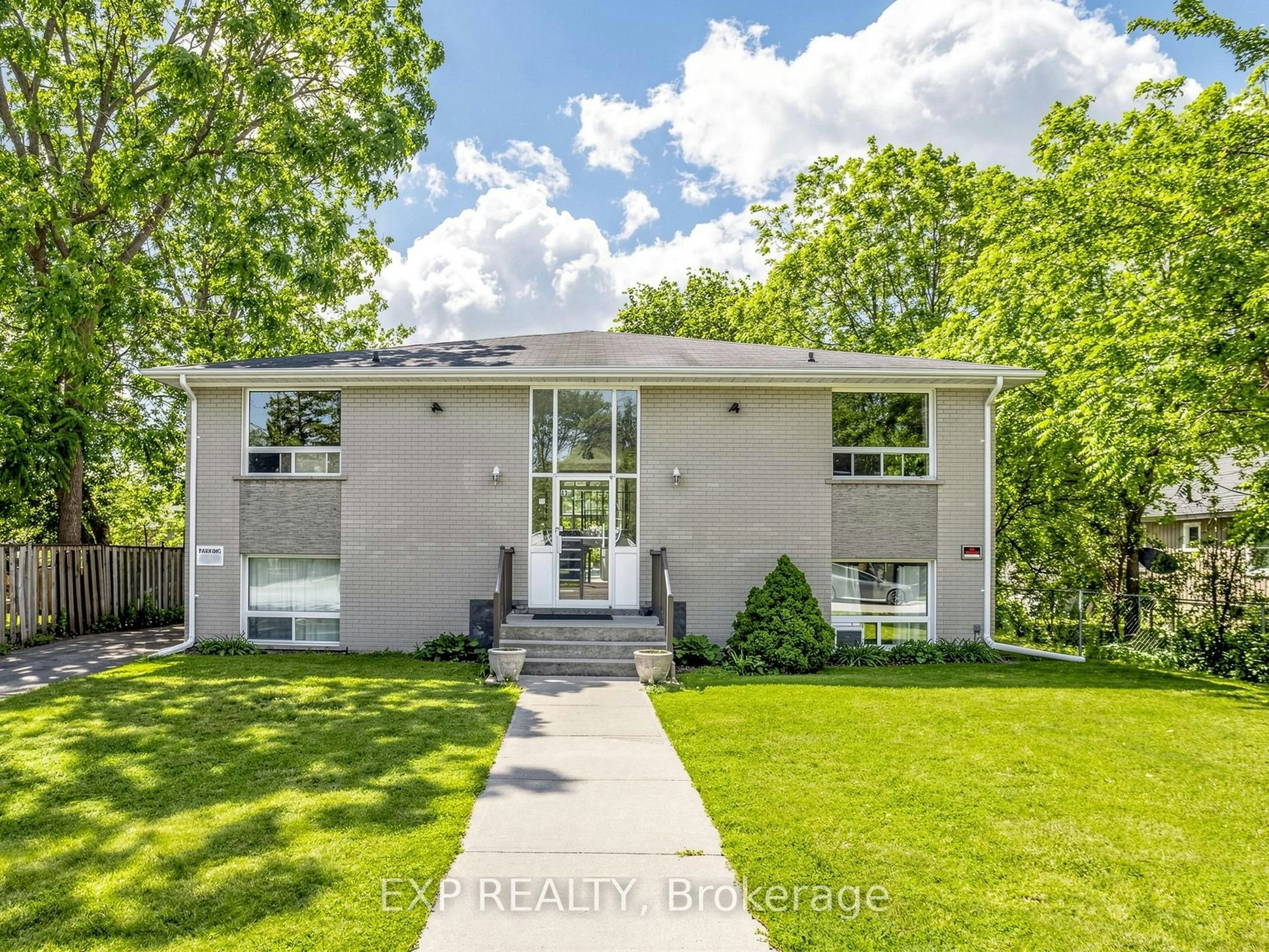 89 Donald Street, Barrie, ON, L4N 1E6