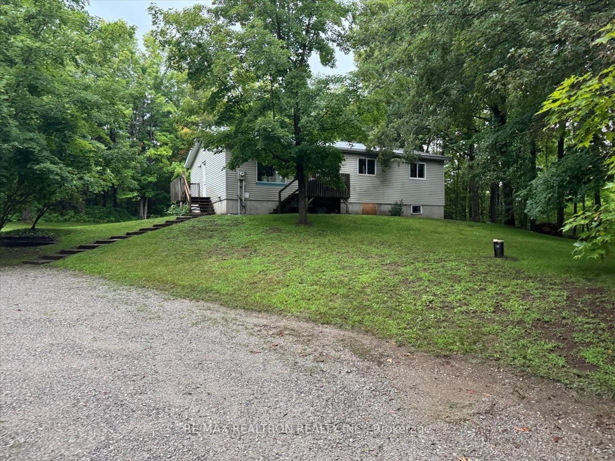 5840 Lowanda Lane, Ramara, ON, L0K 1W0