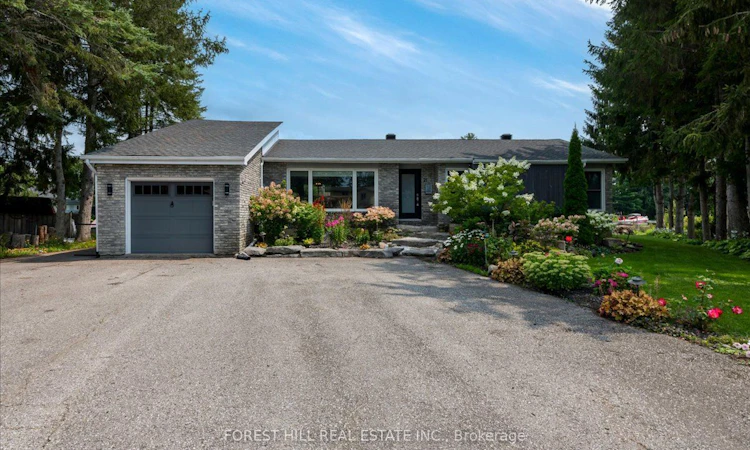 21 Pinetree Court