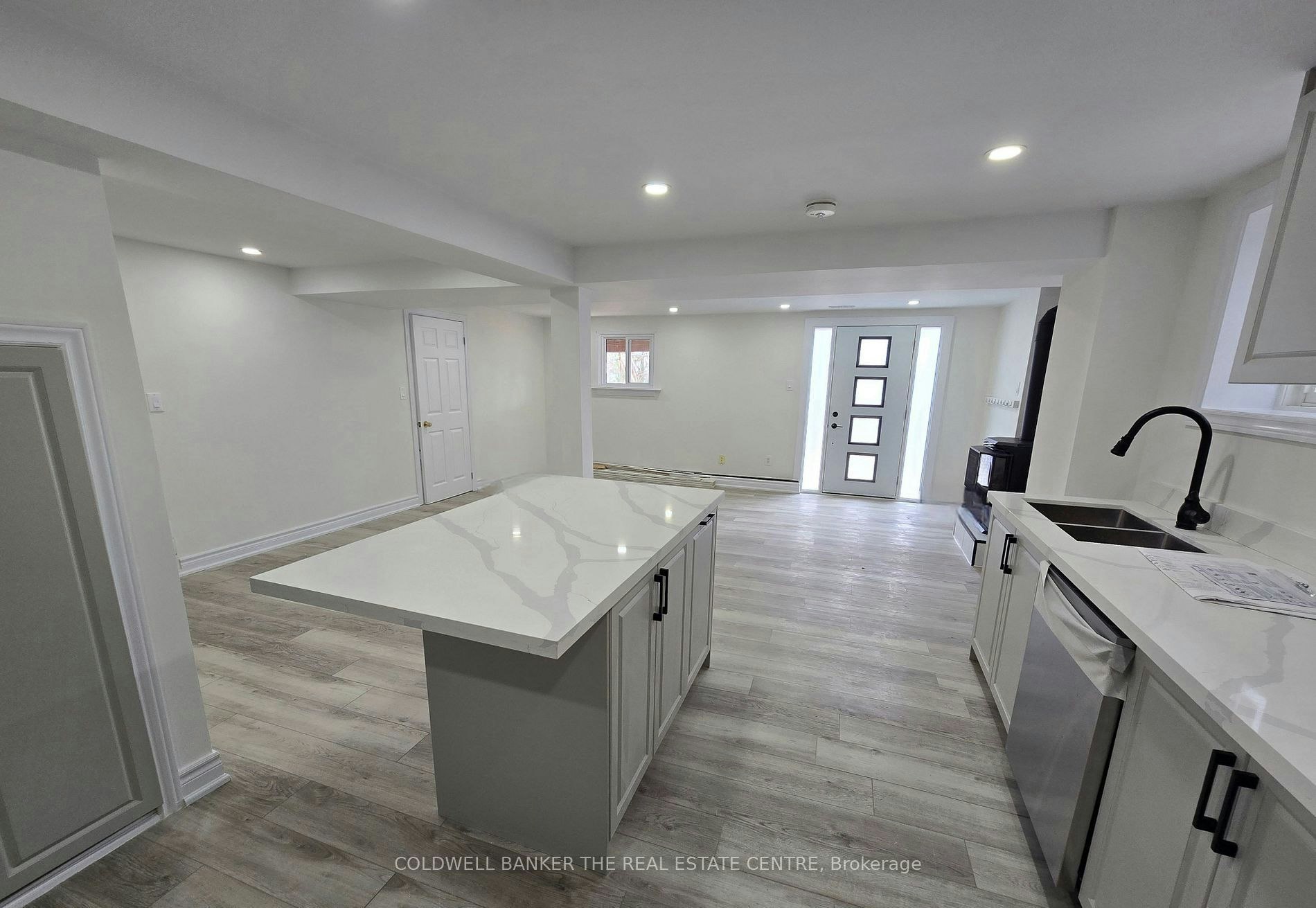 LOWER-95 Browning Trail, Barrie, ON, L4N 6J4 - 2