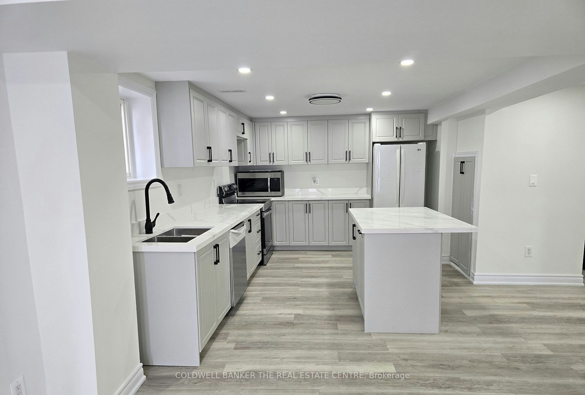 LOWER-95 Browning Trail, Barrie, ON, L4N 6J4 - 4