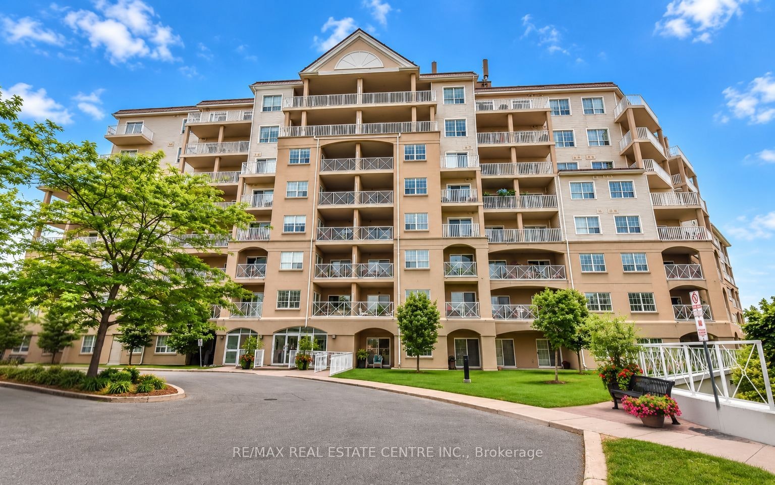 213-354 Atherley Road, Orillia, ON, L3V 0B8