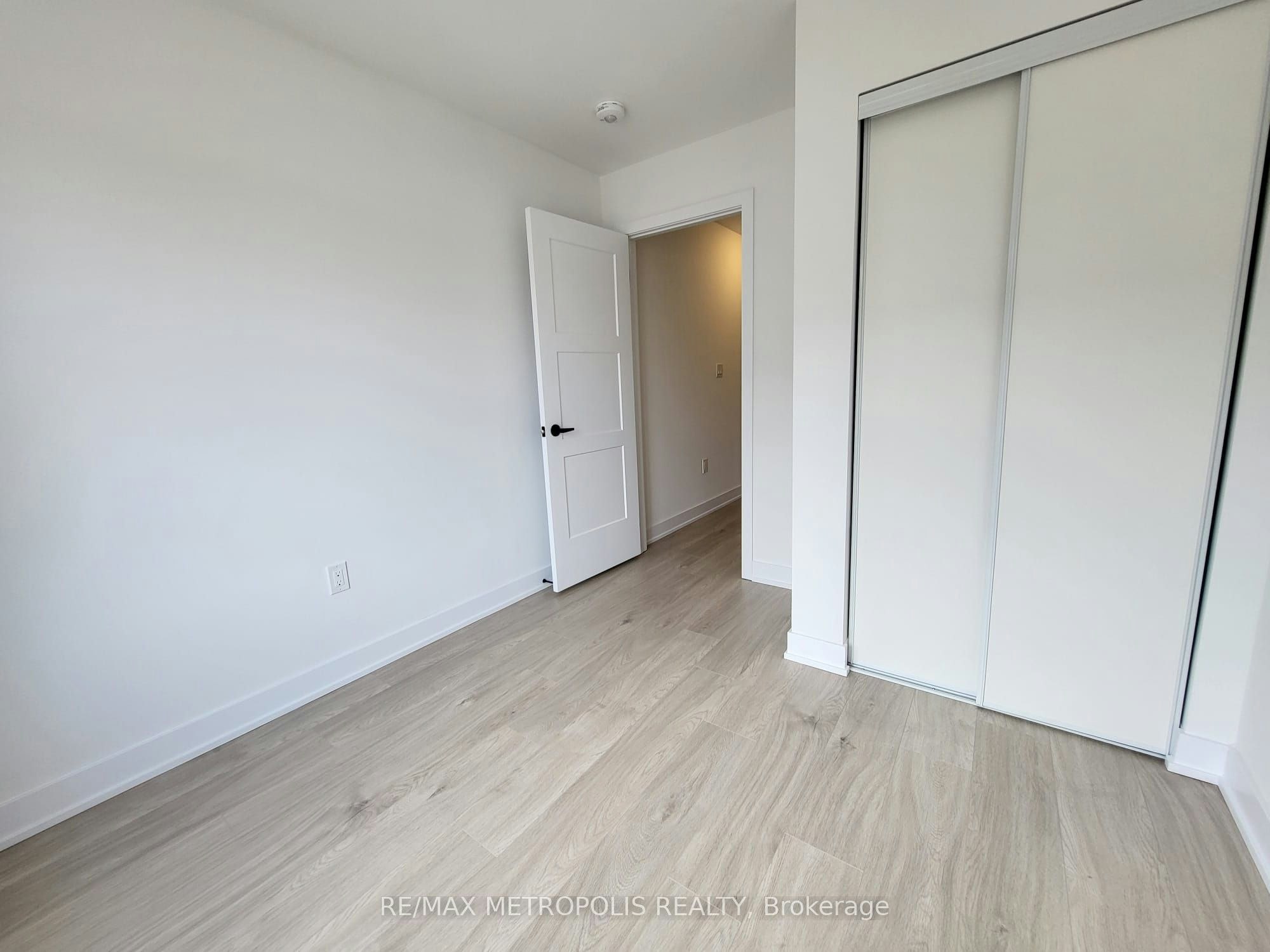 13 Hay Lane, Barrie, ON, L9J 0V5 - 23