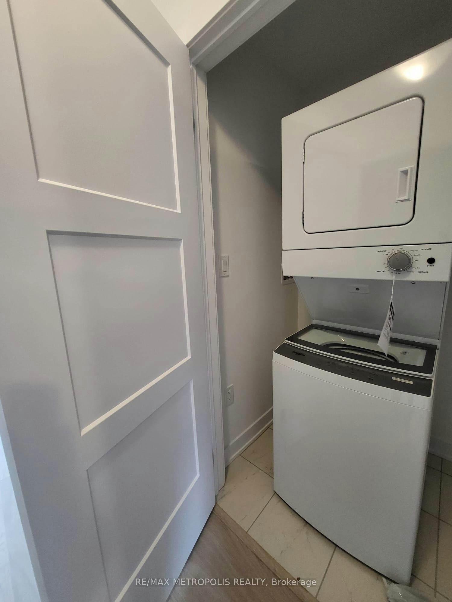 13 Hay Lane, Barrie, ON, L9J 0V5 - 21