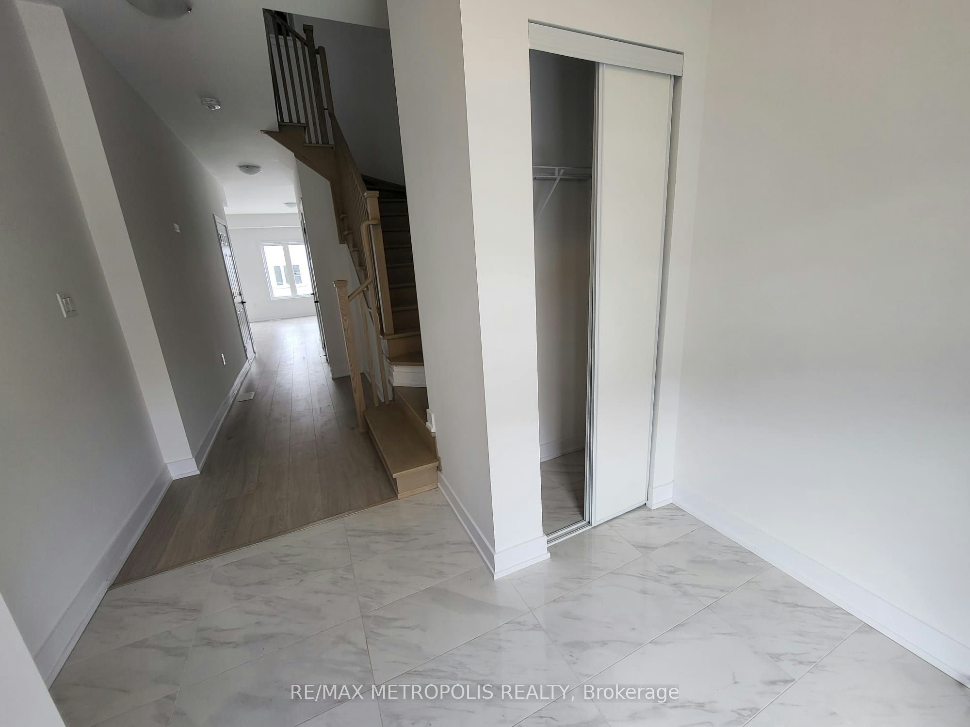 13 Hay Lane, Barrie, ON, L9J 0V5 - 3