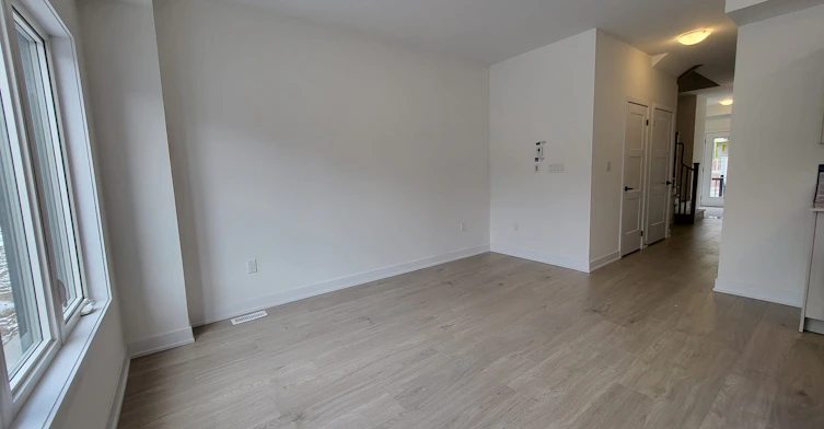 13 Hay Lane, Barrie, ON, L9J 0V5 - 10