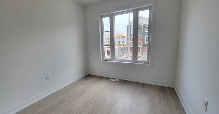 13 Hay Lane, Barrie, ON, L9J 0V5 - 22