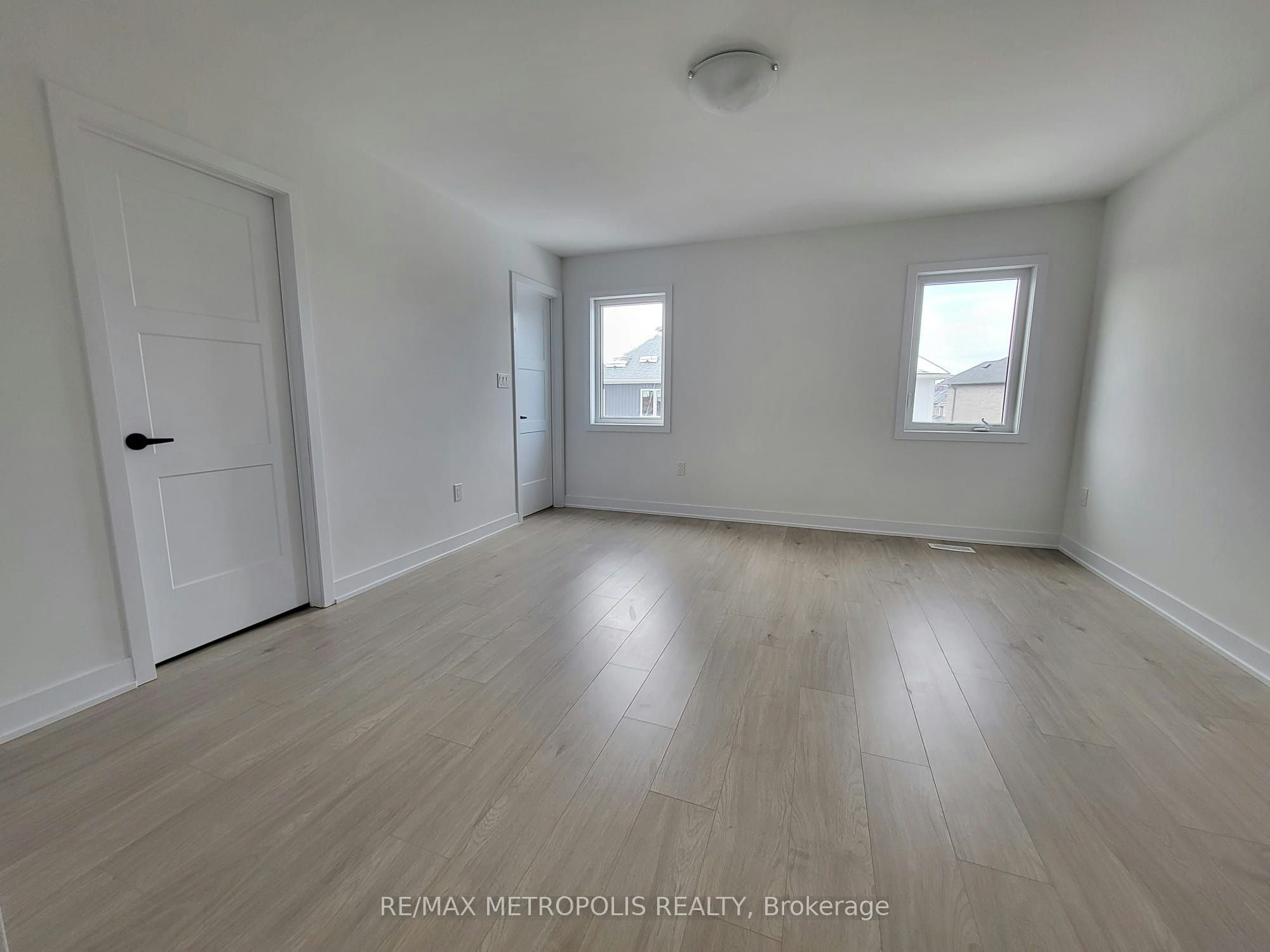 13 Hay Lane, Barrie, ON, L9J 0V5 - 16
