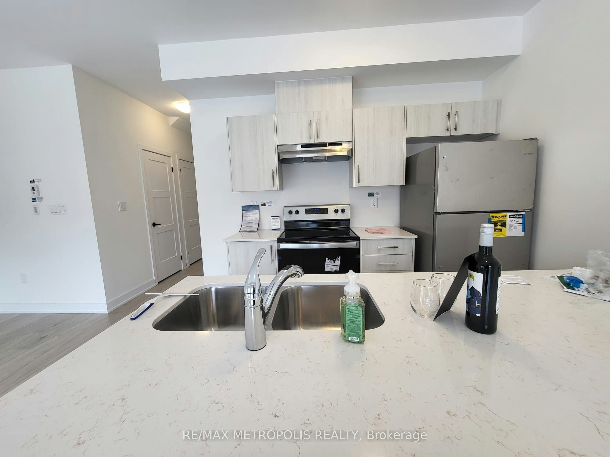 13 Hay Lane, Barrie, ON, L9J 0V5 - 8
