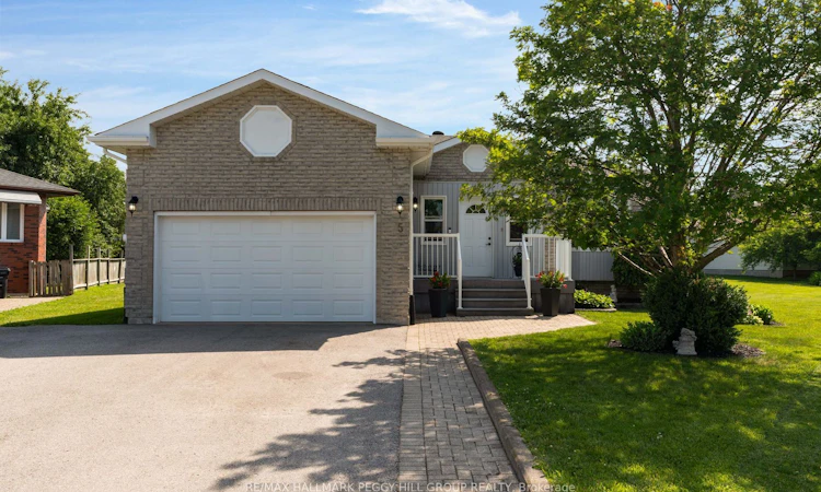 5 Allan Court