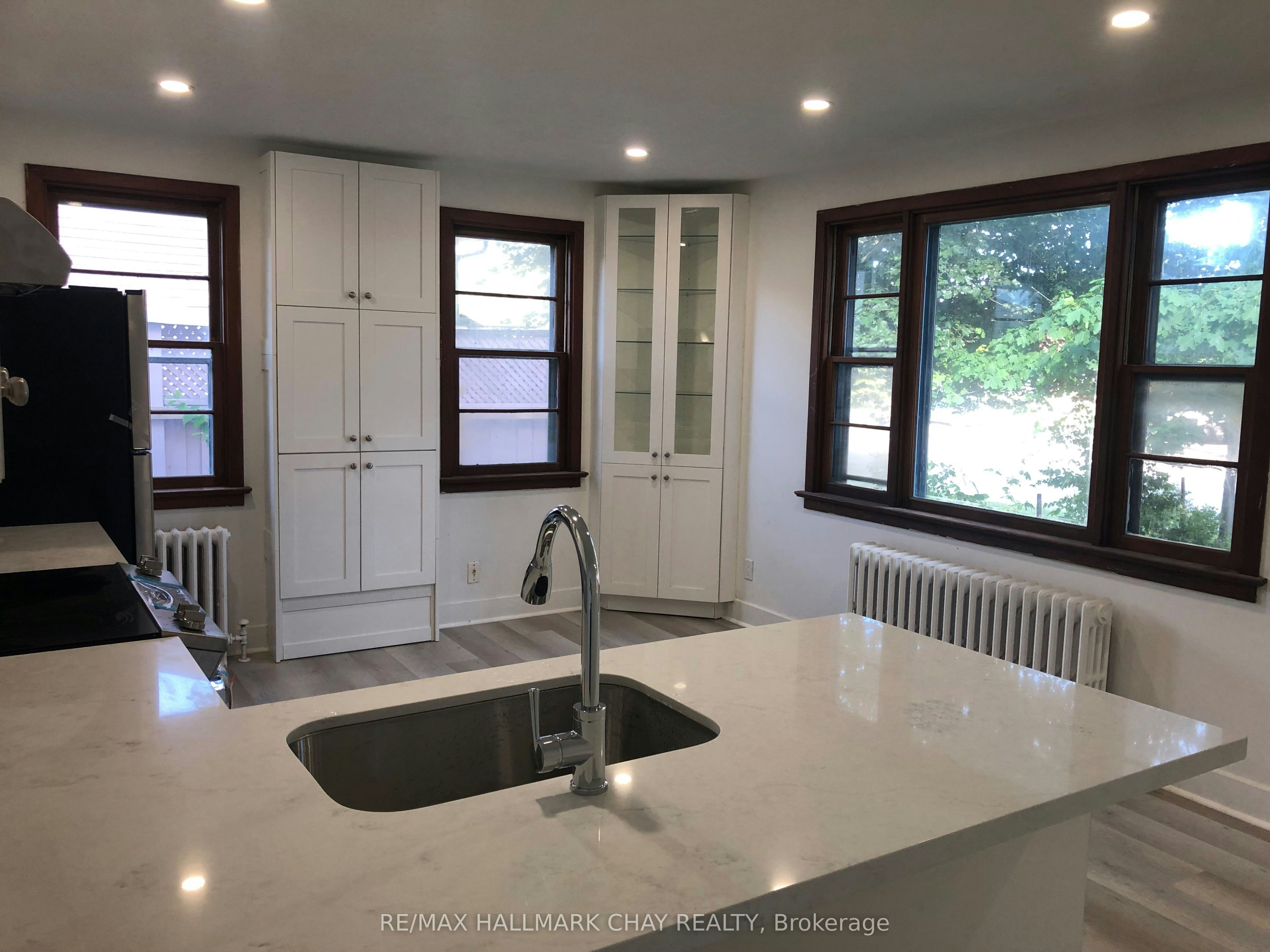 34 Cundles Road E, Barrie, ON, L4M 2Z5 - 2