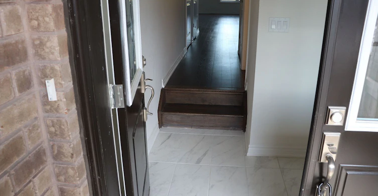 147 Shepherd Drive, Barrie, ON, L9J 0P9 - 2