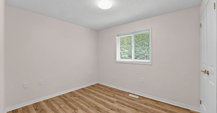 1091 Fox Farm Road, Springwater, ON, L0L 2K0 - 9