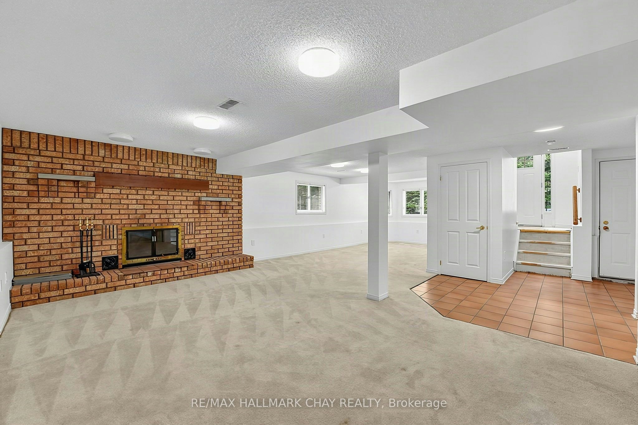 1091 Fox Farm Road, Springwater, ON, L0L 2K0 - 11
