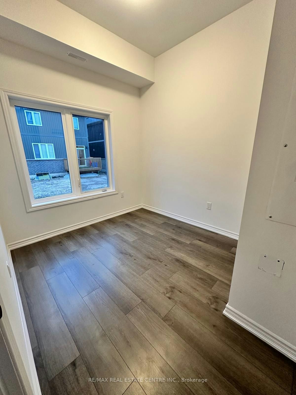 1-9 Hay Lane, Barrie, ON, L9J 0C2 - 9