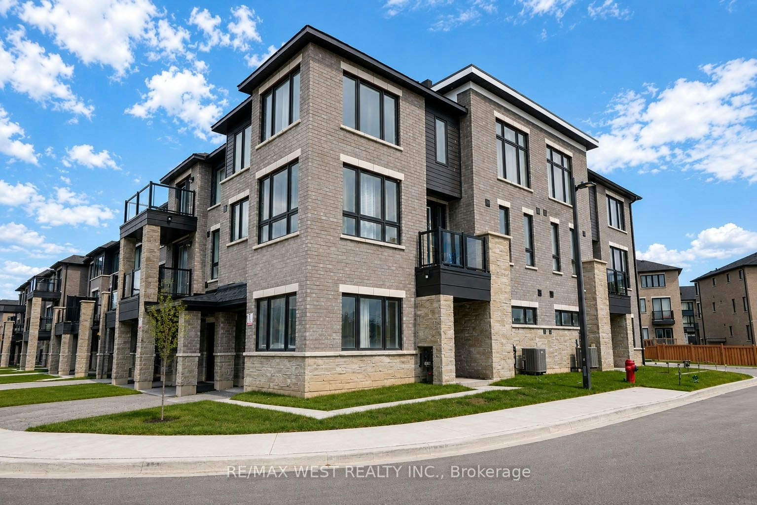 34 Spry Lane, Barrie, ON, L4N 0H7