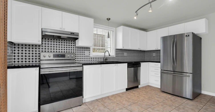 27 Finlay Road, Barrie, ON, L4N 7T8 - 5