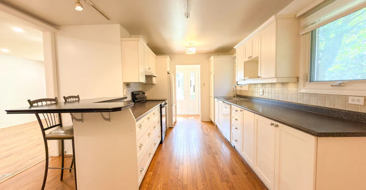 5 Pepler Place, Barrie, ON, L4N 5E3 - 11