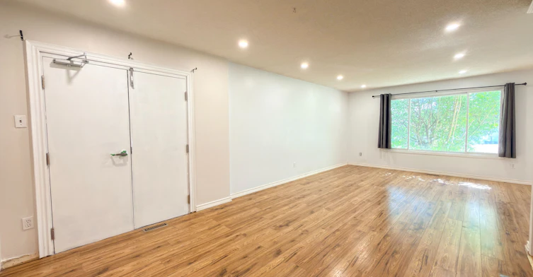 5 Pepler Place, Barrie, ON, L4N 5E3 - 9