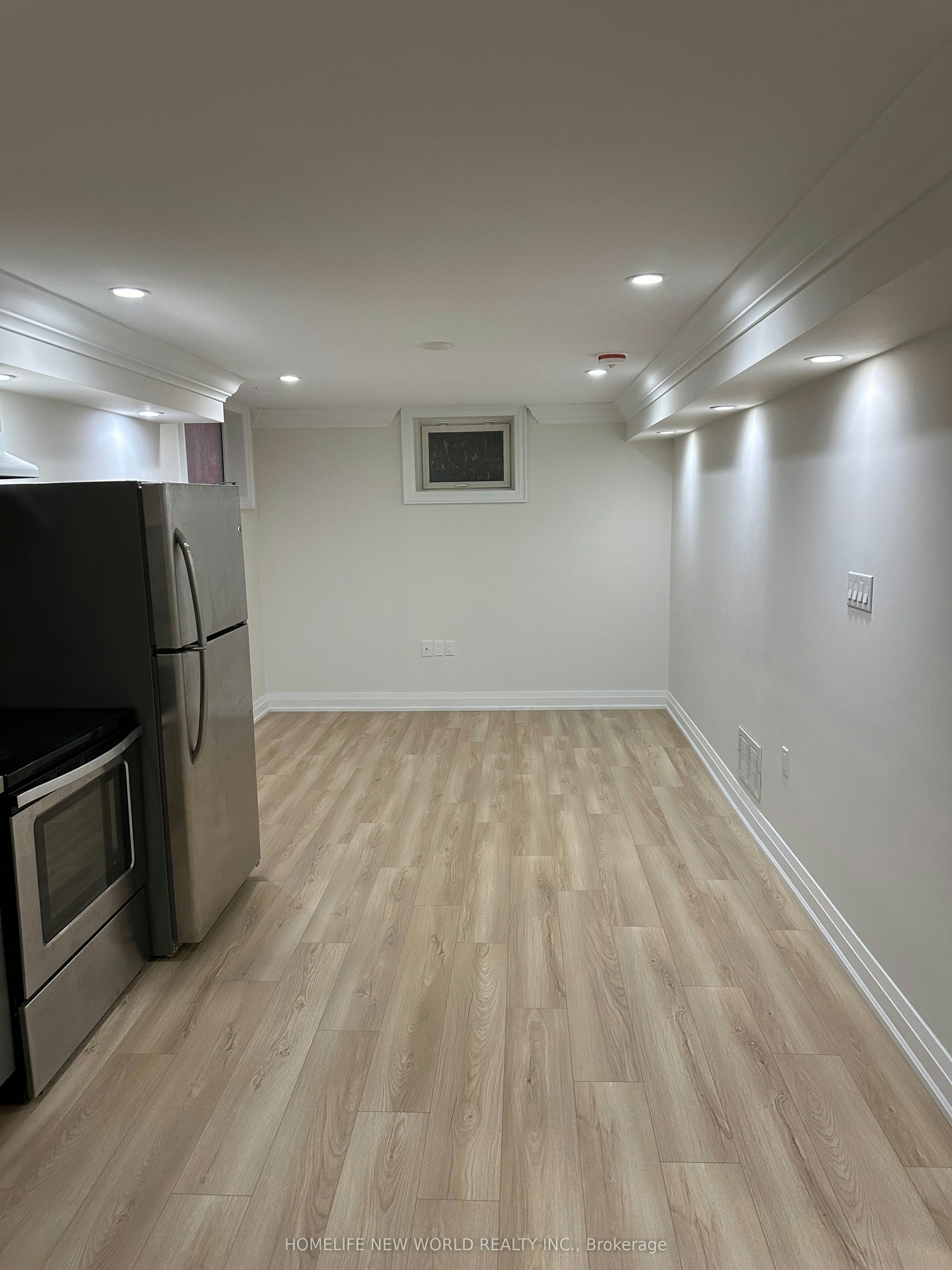 Unit 1-93 Courtney Crescent, Barrie, ON, L4N 5S9 - 5