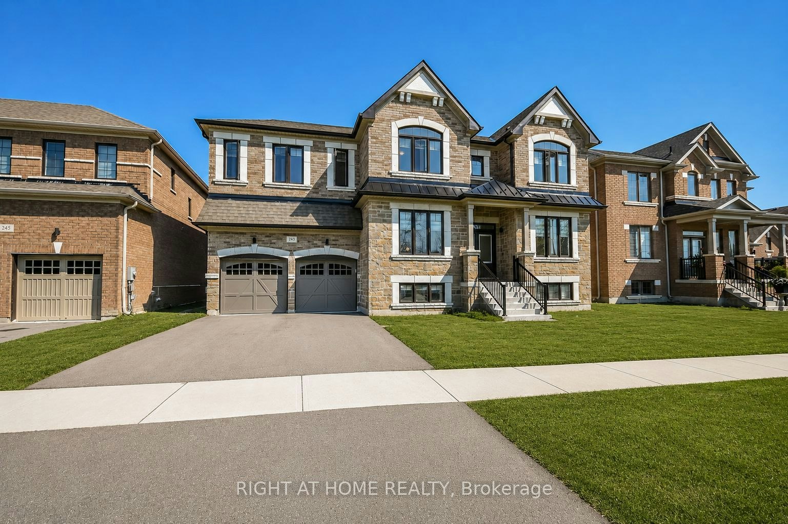 243 Centre Street, Clearview, ON, L0M 1S0