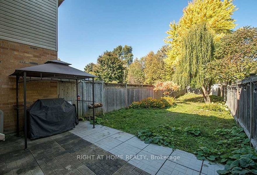 28 Bates Court, Barrie, ON, L4N 8L8 - 34