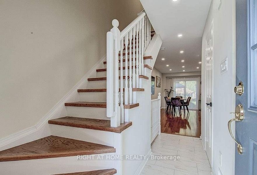 28 Bates Court, Barrie, ON, L4N 8L8 - 5