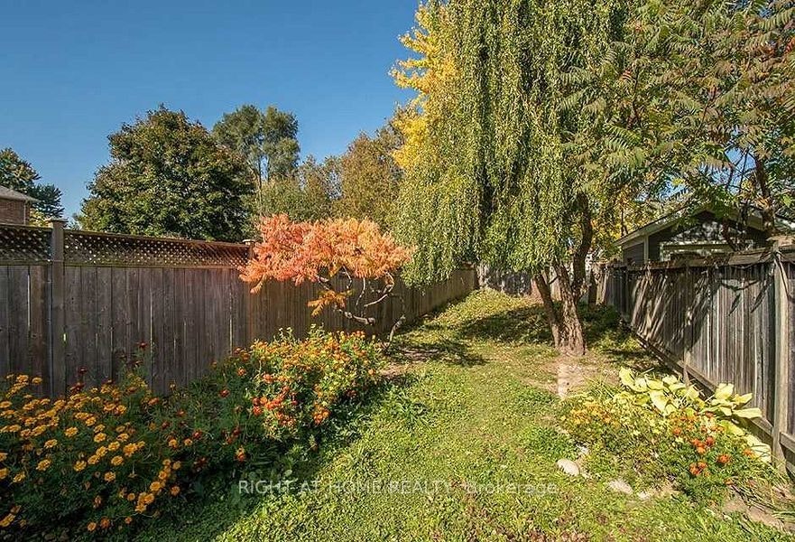 28 Bates Court, Barrie, ON, L4N 8L8 - 32