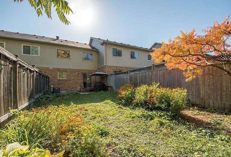 28 Bates Court, Barrie, ON, L4N 8L8 - 33