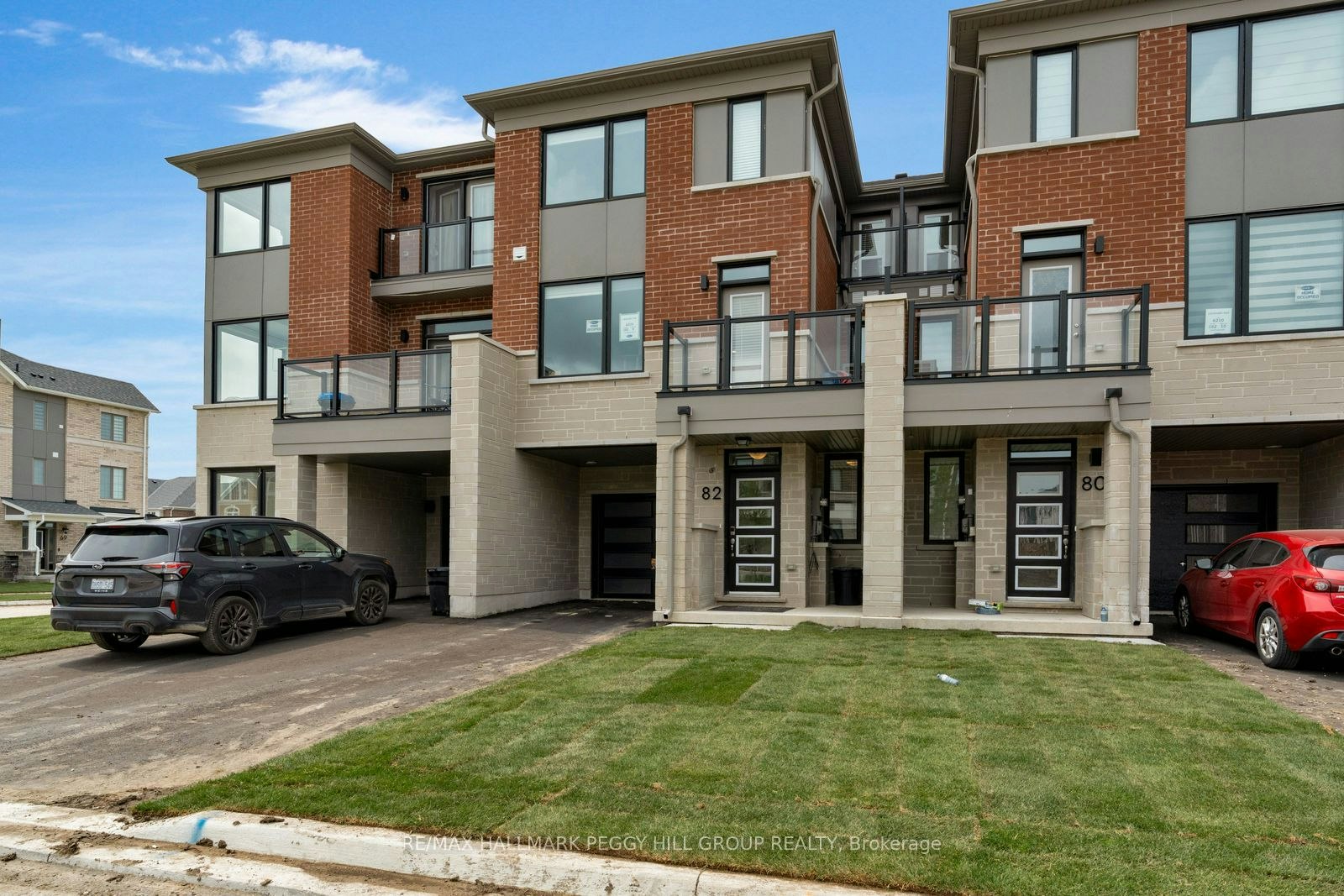 82 Yorkshire Drive, Barrie, ON, L9J 1B5