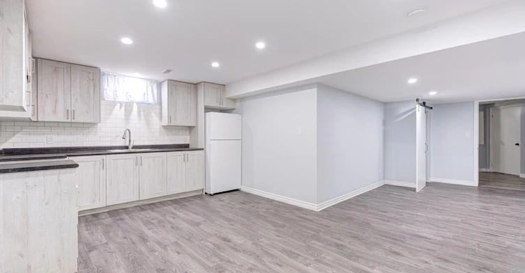 20 Bell Street, Barrie, ON, L4N 0J2 - 36