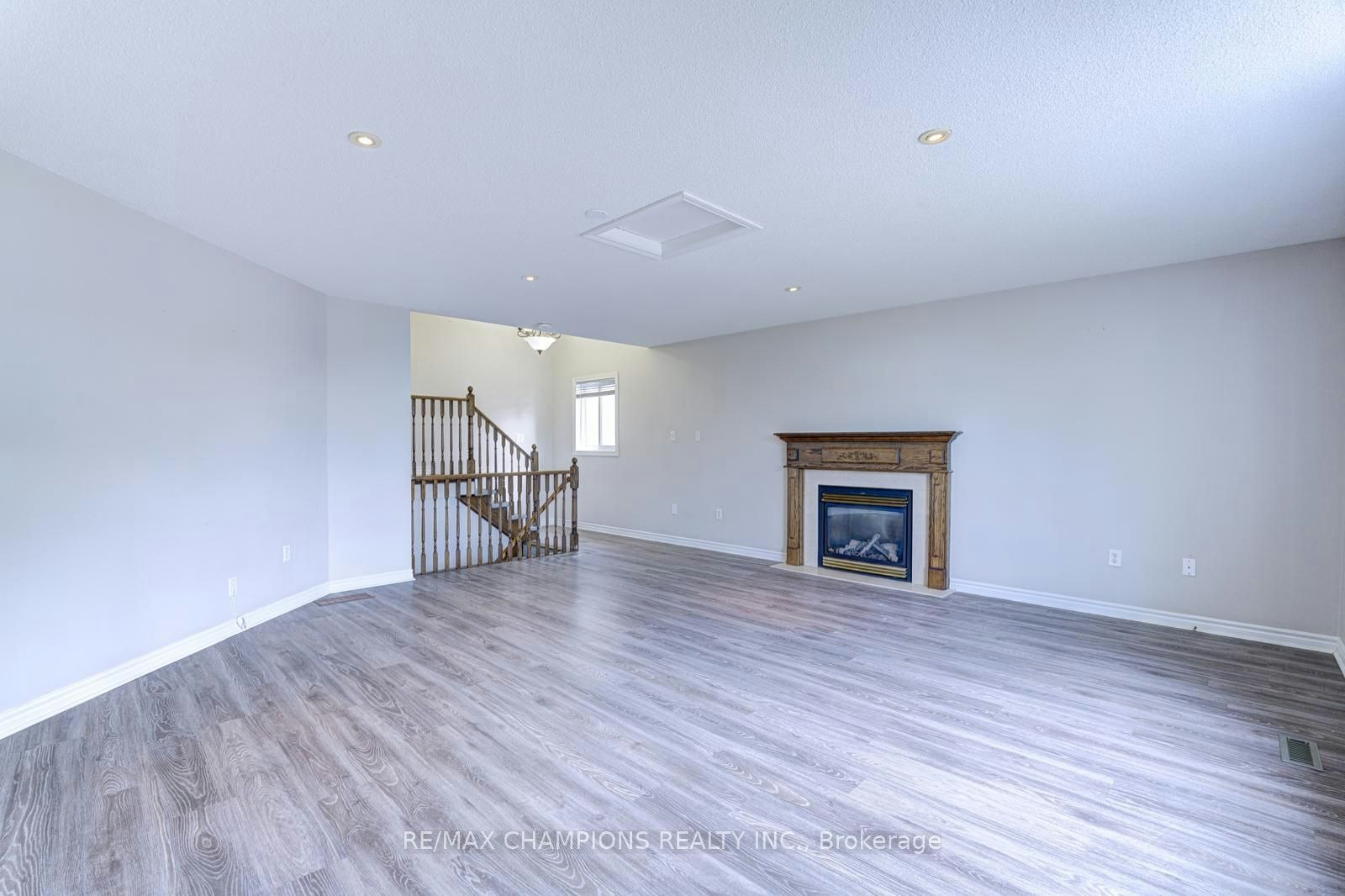 20 Bell Street, Barrie, ON, L4N 0J2 - 31