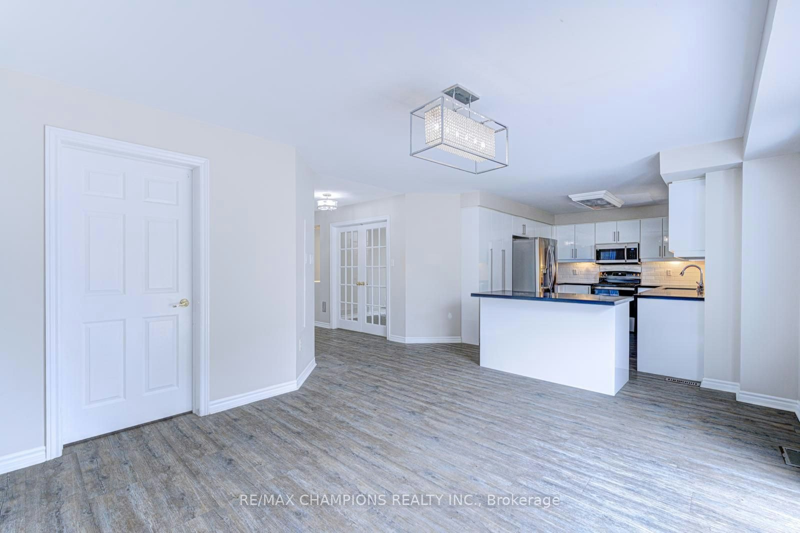20 Bell Street, Barrie, ON, L4N 0J2 - 23
