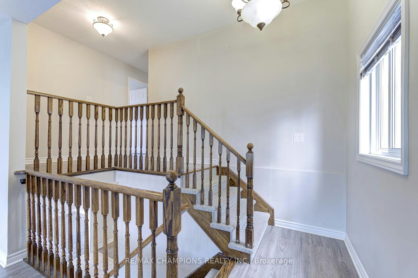 20 Bell Street, Barrie, ON, L4N 0J2 - 32
