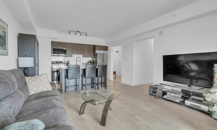 512-5 Chef Lane