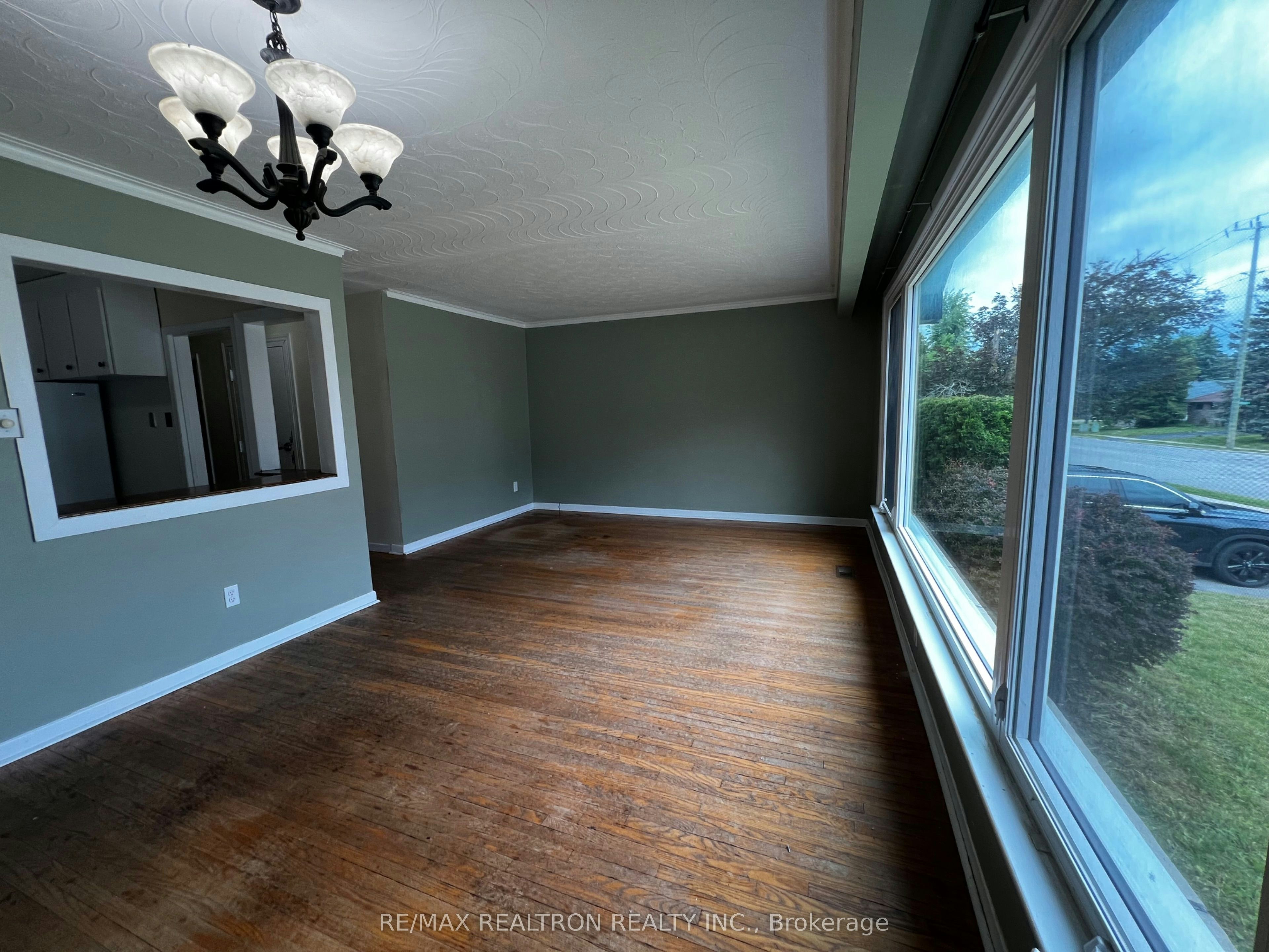 UPPER-244 St Vincent Street, Barrie, ON, L4M 3Z8 - 6