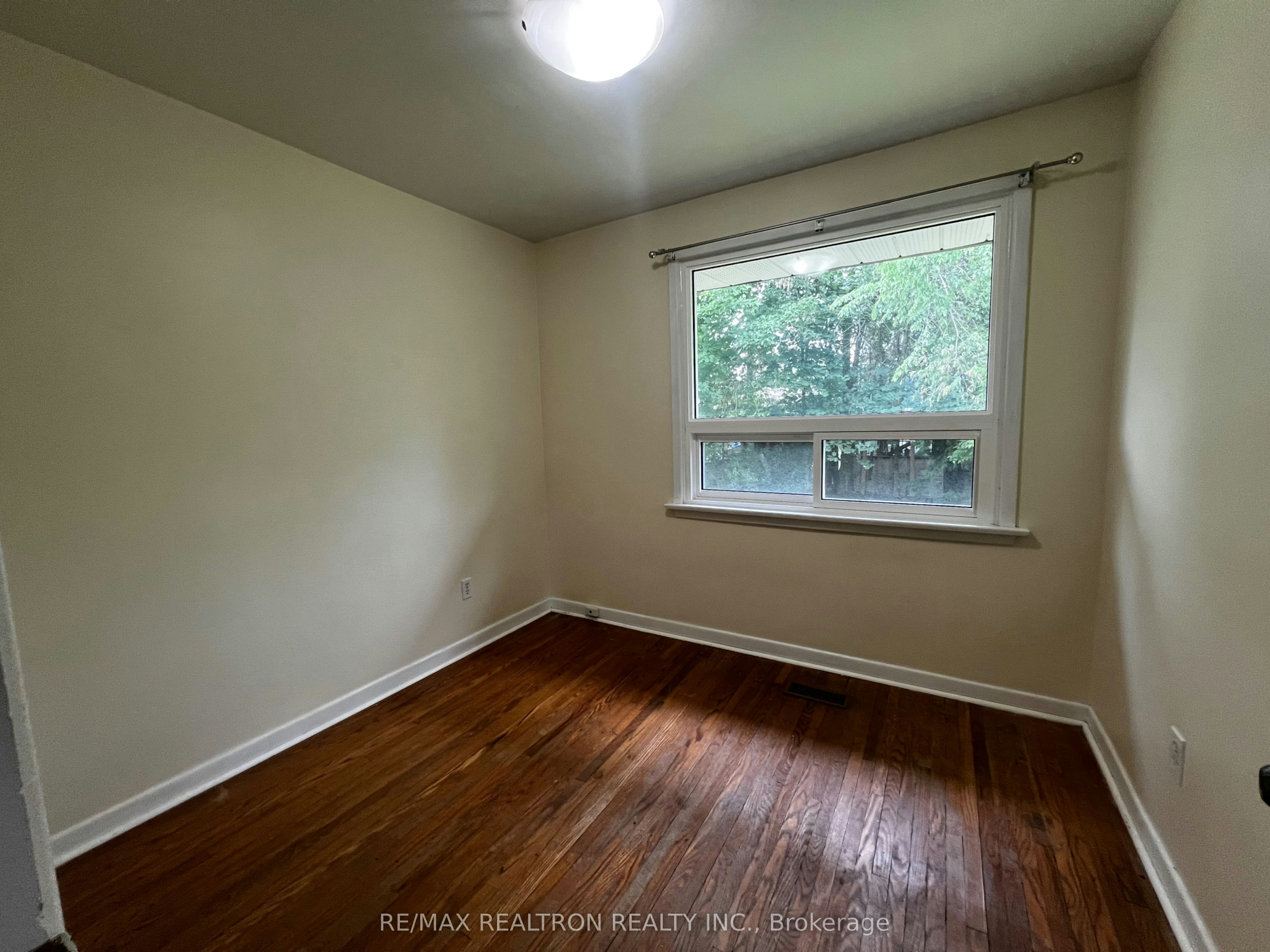 UPPER-244 St Vincent Street, Barrie, ON, L4M 3Z8 - 14